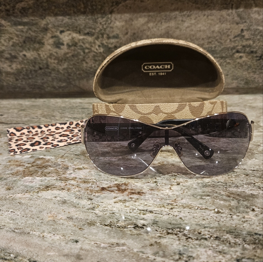 Looks Brand New Womens COACH Sunglasses
